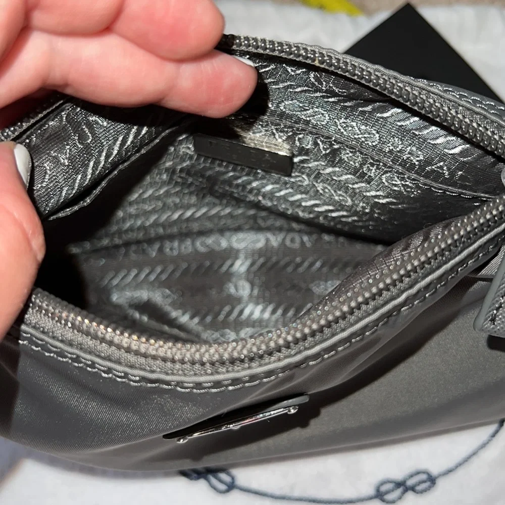 Rare Grey Nylon Prada Pouch - Picture 5 of 7